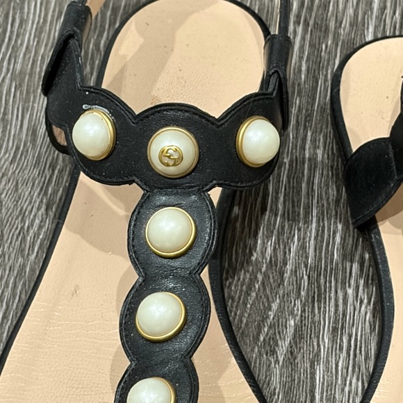 Gucci Sandals - Picture 2 of 7